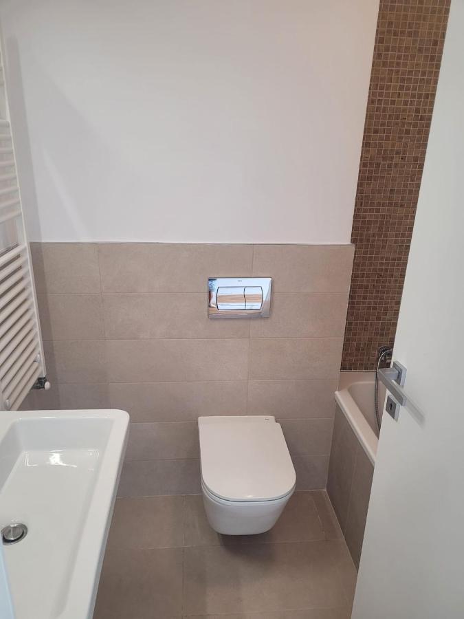 Apartment In Bucharest, Baneasa Green Area Exterior foto
